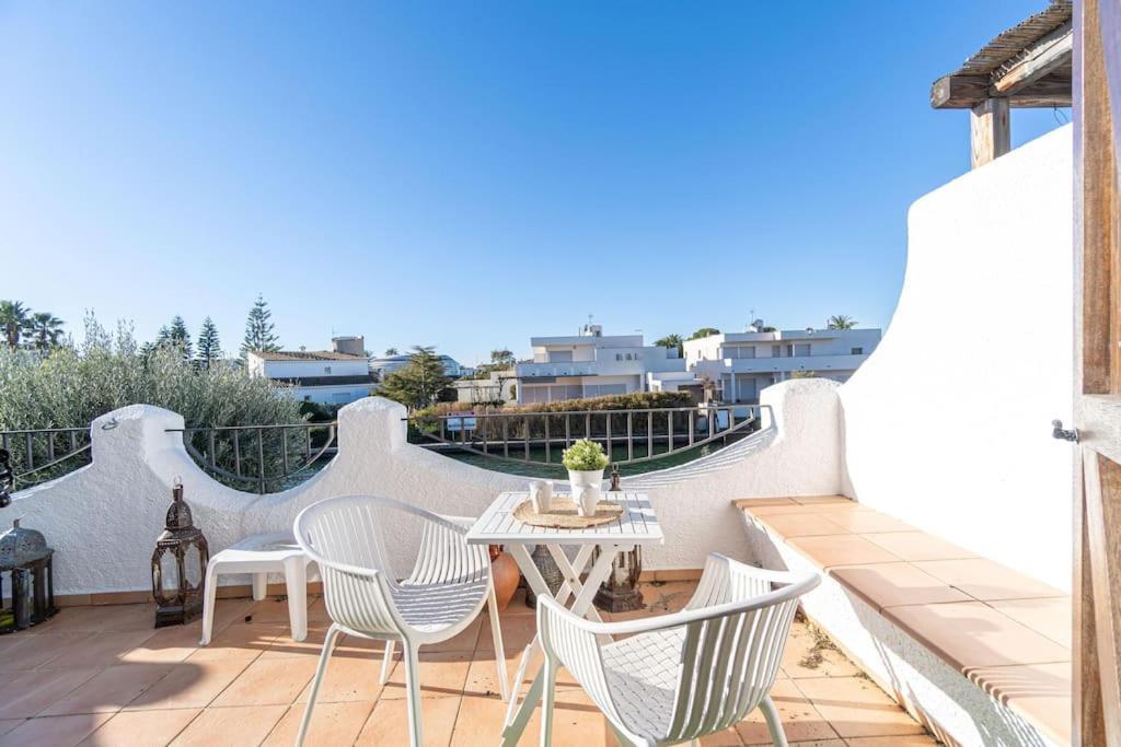 2027 Casa De Pescador Con 3 Habitaciones, Piscina Y Amarre By Homeselectspain Empuriabrava Kültér fotó