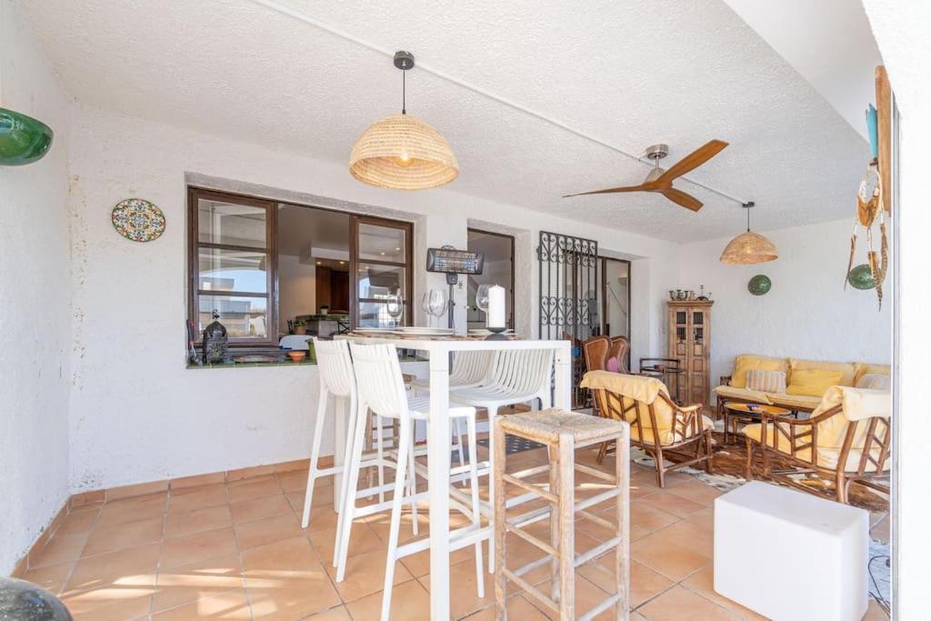 2027 Casa De Pescador Con 3 Habitaciones, Piscina Y Amarre By Homeselectspain Empuriabrava Kültér fotó
